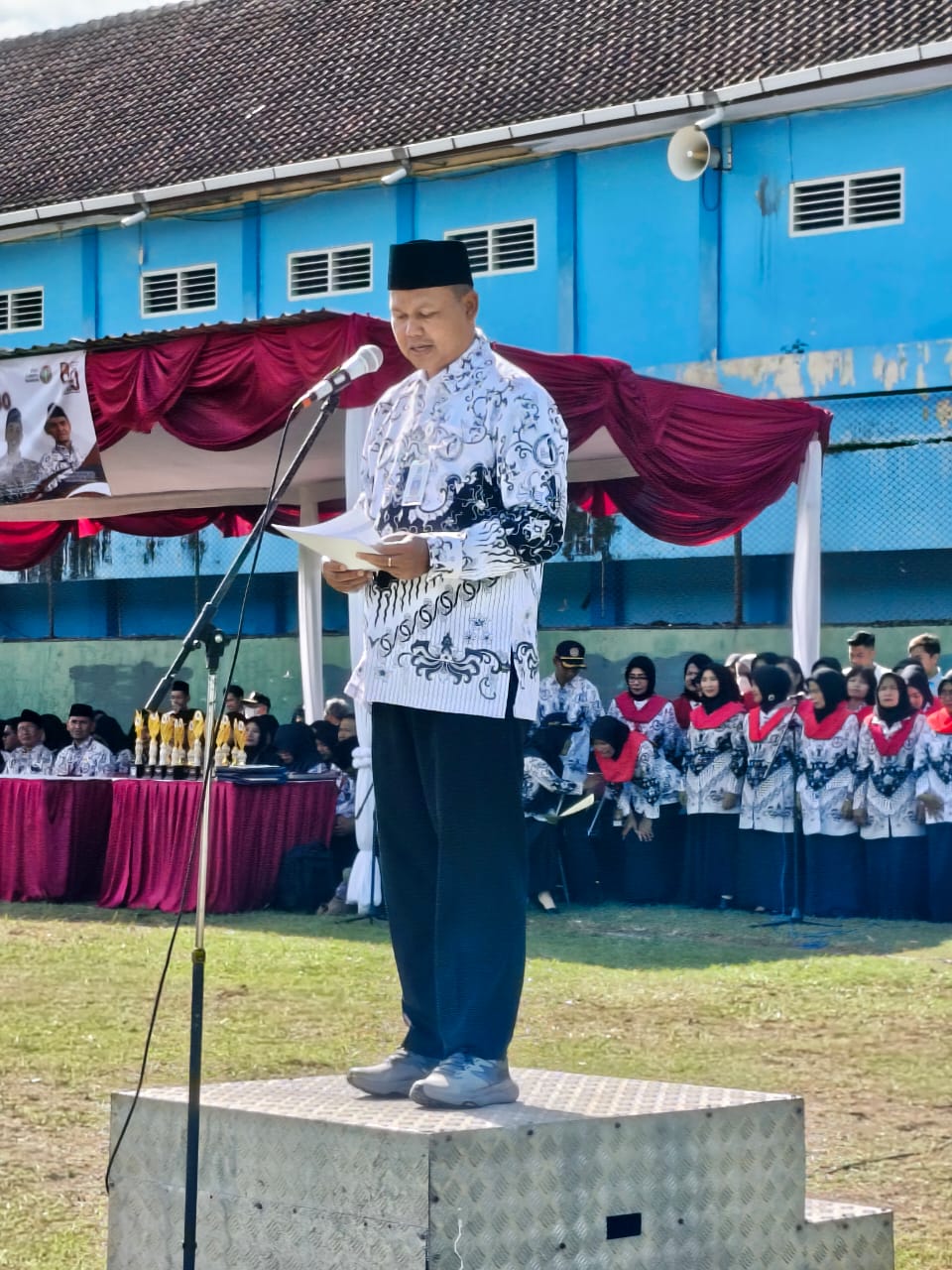 SMP Negeri 3 Ngaglik Mengikuti Upacara Peringatan Hari Guru Nasional 2025 di Kapanewon Ngaglik Yang Berlangsung Dengan Khidmat post thumbnail image