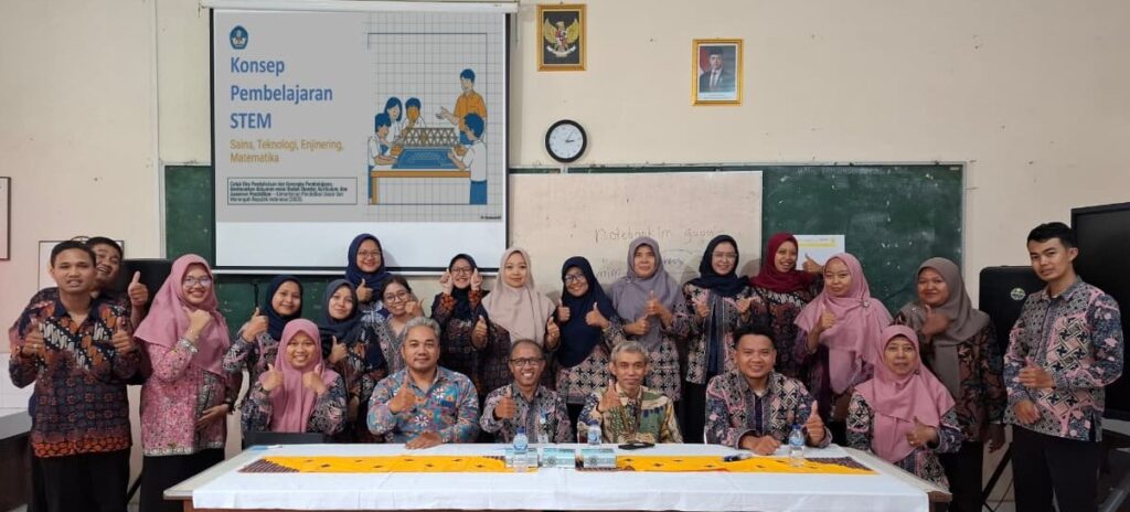 Dorong Inovasi Pembelajaran Masa Depan, SMPN 3 Ngaglik Gelar Workshop Strategi Implementasi STEM