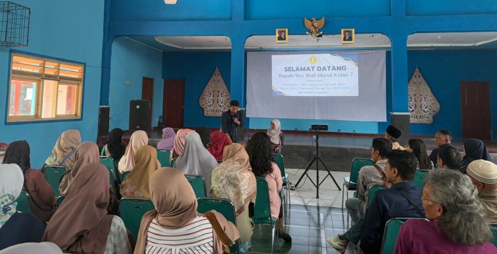 Terobosan Komunikasi Efektif, SMP Negeri 3 Ngaglik Serahkan Nilai Murni ASAT untuk Persiapan TKA dan TKAD